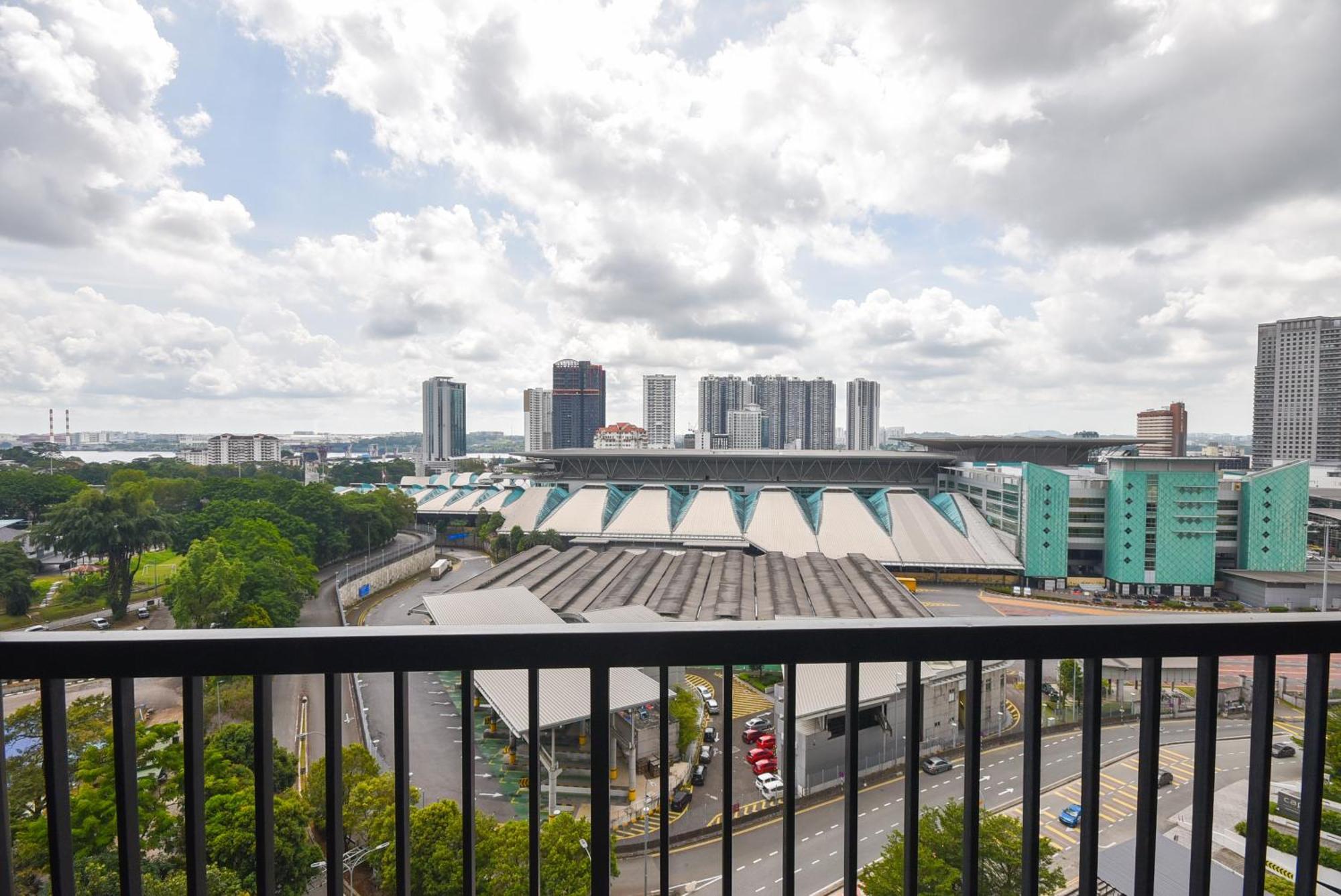 Twin Tower Residence By Nest Home【5 Mins Walk To Ciq】 Johor Bahru Exterior photo