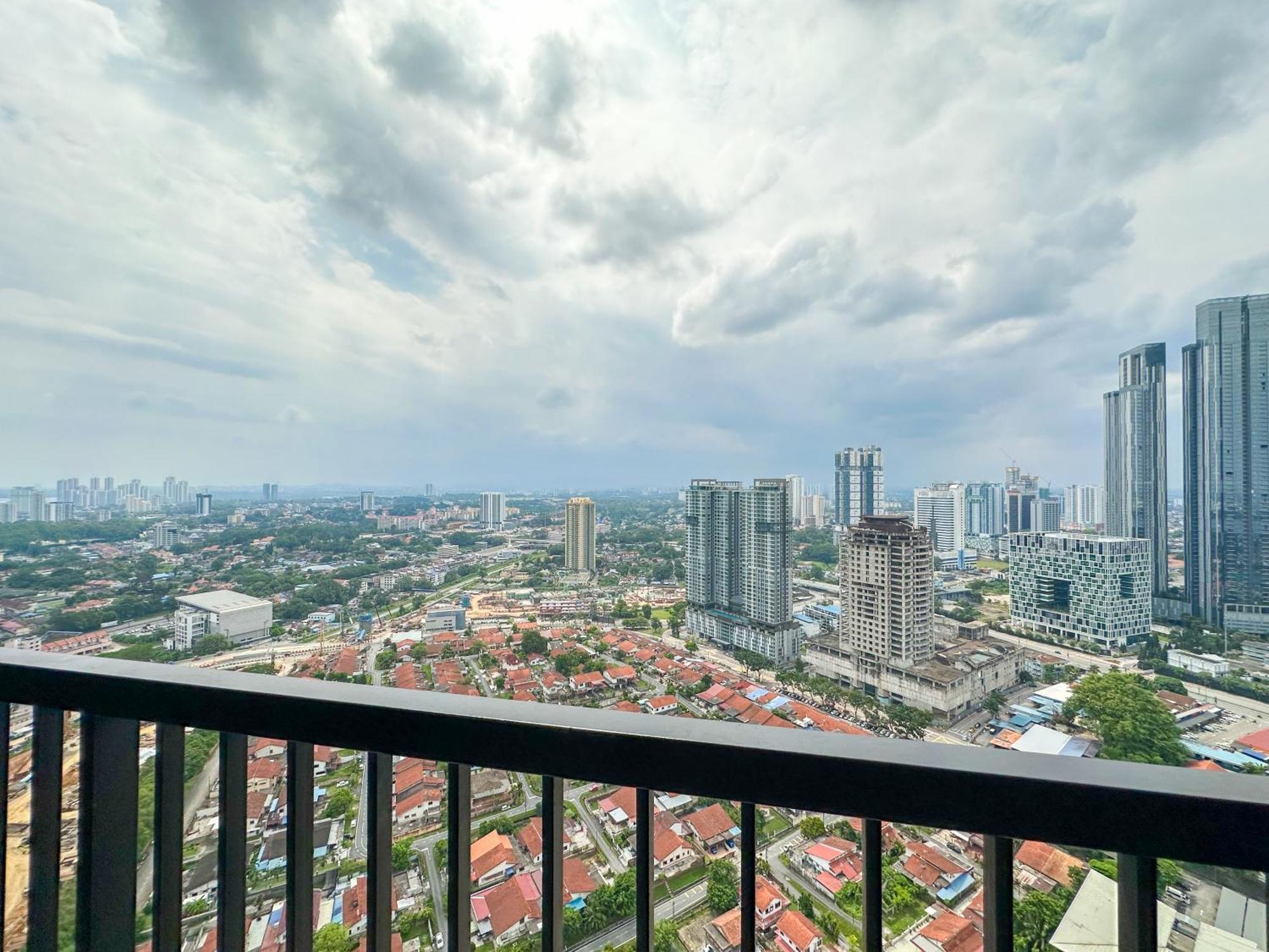 Twin Tower Residence By Nest Home【5 Mins Walk To Ciq】 Johor Bahru Exterior photo